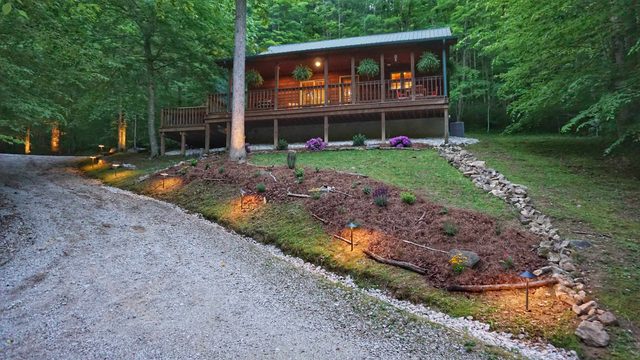 Appalachian Lookout RRG - Hot Tub - Wifi — Stanton, KY