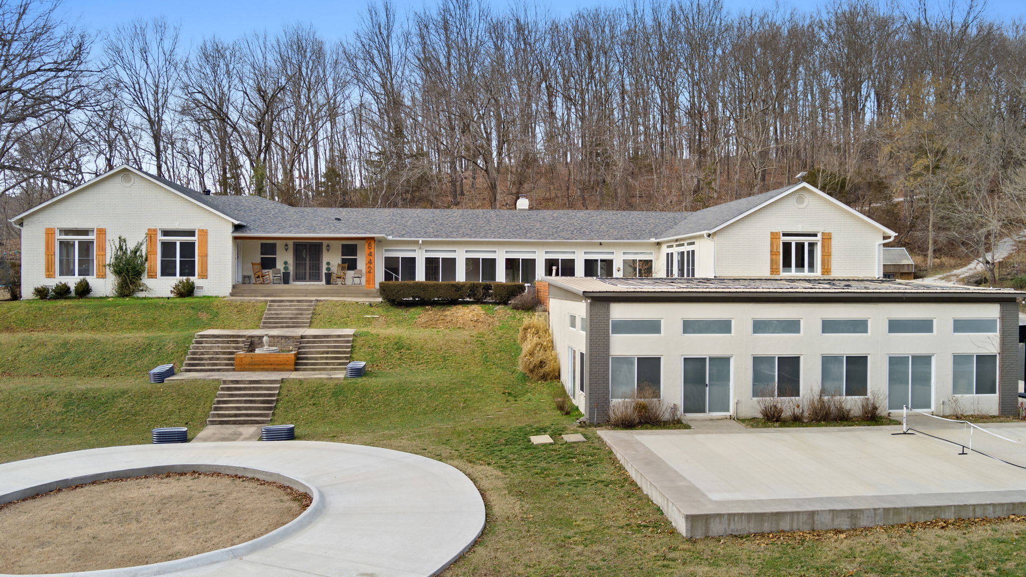 Adventure Awaits- Indoor pool & Pickle ball Court