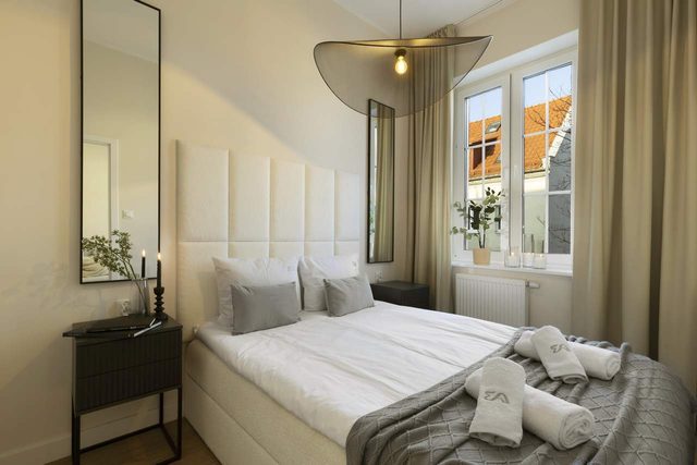 Elite Apartments Aura Black 2 | OLD TOWN