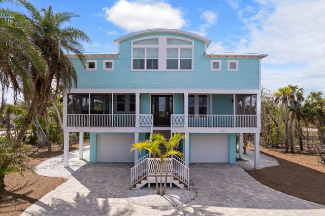 Gorgeous Villa in Coveted Butterknife Community