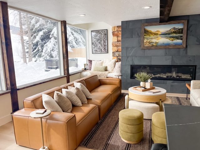 River's Edge, Modern Cabin, Fishing, Hot tub, Pet friendly! — Crested Butte, CO