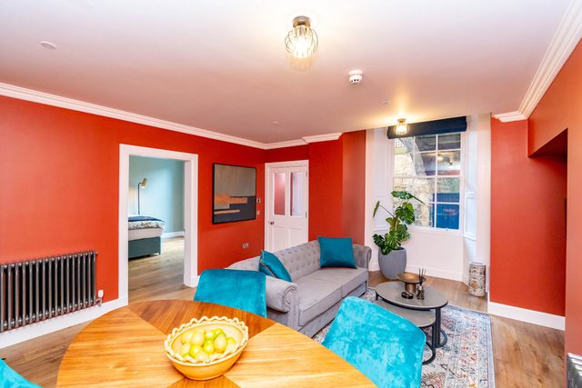 Maxwell Suite - 1 Bed Luxury Apartment — Edinburgh, Scotland