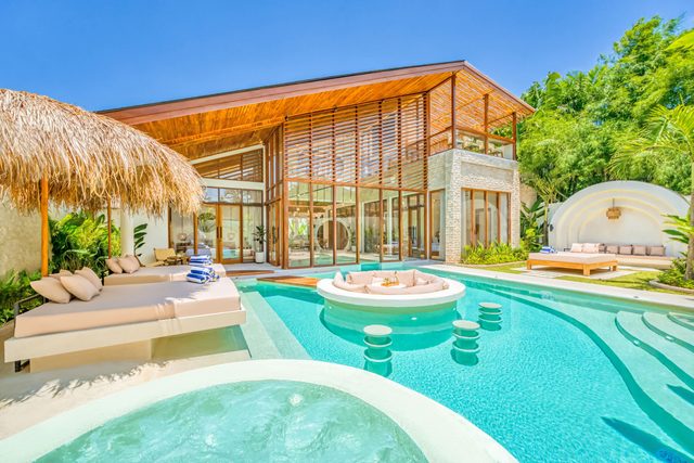 Villa Orlando - 9 BR, Jacuzzi, Rooftop Cinema