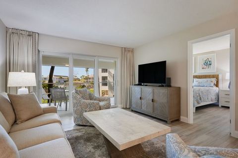 Sanibel Inn 511 | Stunning Beachfront Retreat | Resort Amenities Included!