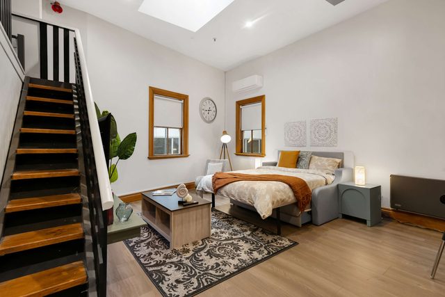 Wellington City Loft | Parking + Kitchen