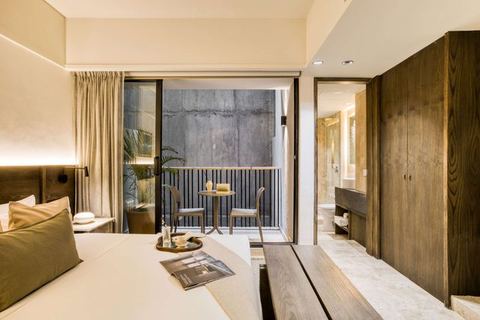 Platón: Anochecer Balcony Apt