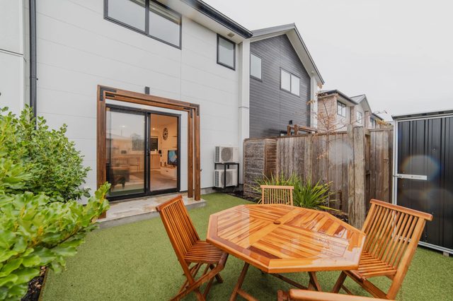 Cozy 2BR Addington | Parking, Kitchen & Yard