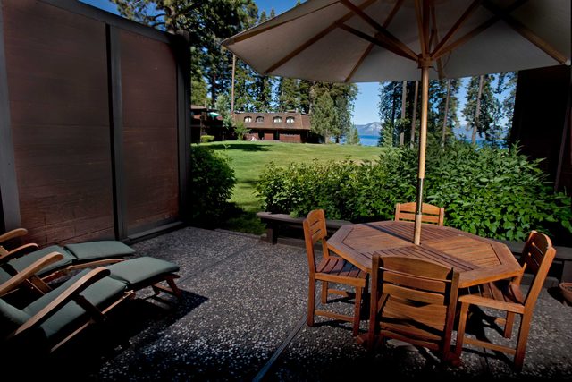 8 miles to Ski Palisades Tahoe-Alpine|Walk to Town
