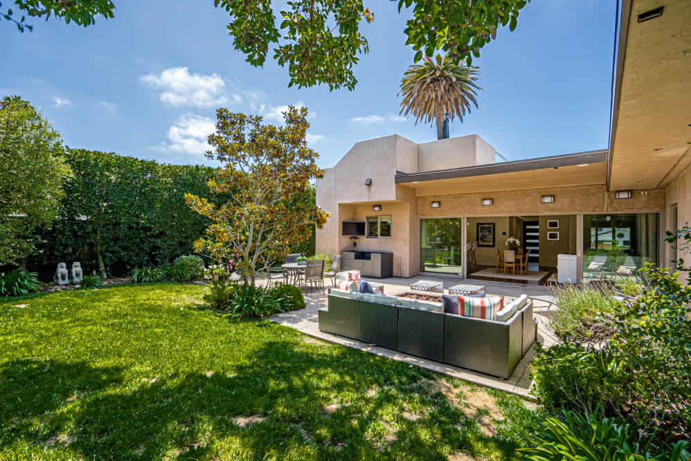 La Jolla Shores Gem with Rooftop Ocean Views