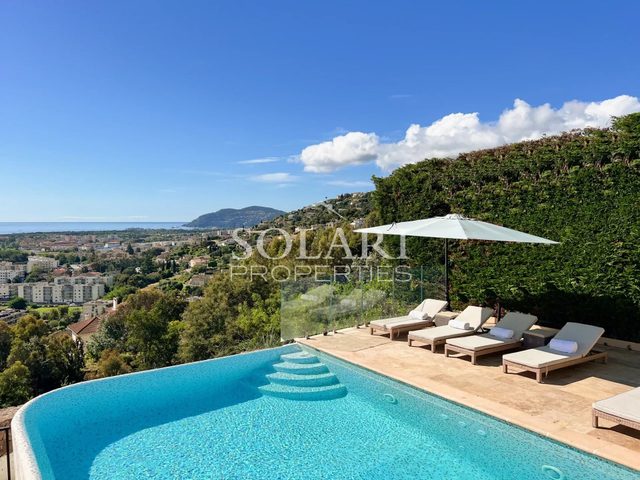 Villa with pool and sea view in Mandelieu