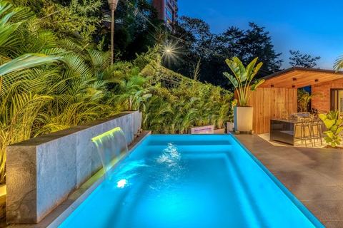 8BR Villa: Cold Plunge, Sauna, Jacuzzi, Game Room — Medellín, Antioquia
