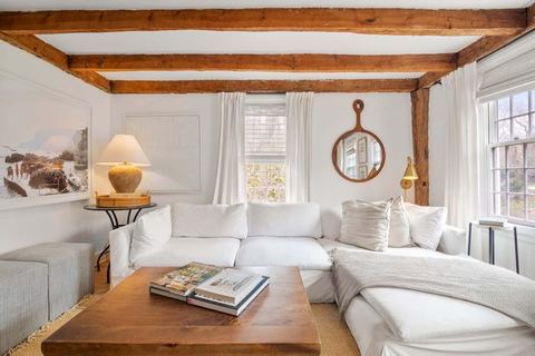Renovated Cozy Cabin 5 Min to Beach!