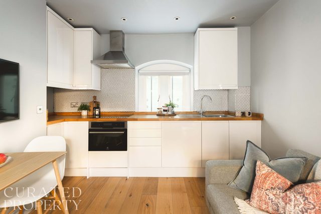 Cosy King Apartment · Central Bath — Bath, England