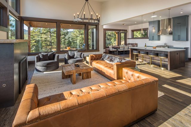Beautiful Modern Mountain Home w/ Private Hot Tub