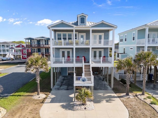 Ocean Views! Pool, Spa, Private Backyard in OKI