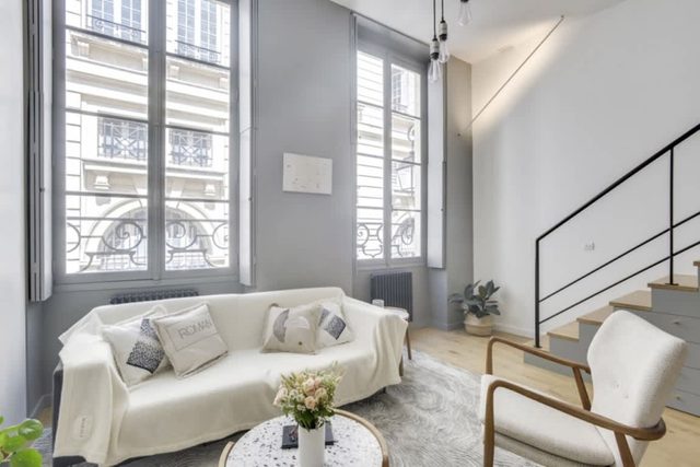 Reve du Marais + Free Seine Cruise