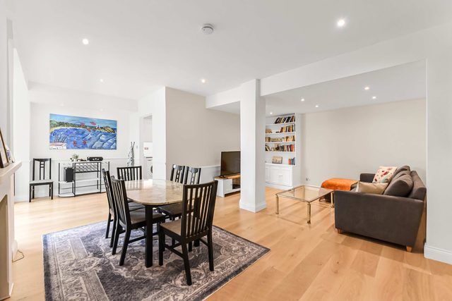 Stylish Stay in Historic Eccleston Square