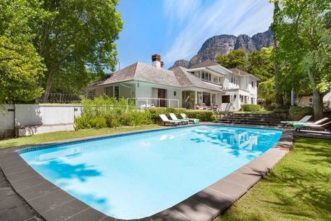 Family Villa, Pool, Tennis Court, Newlands -Craiglea