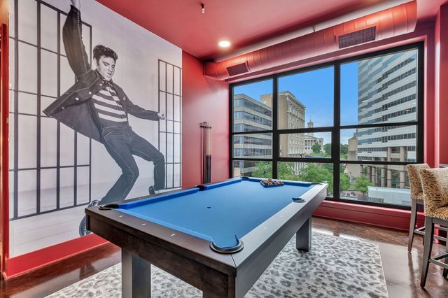 Elvis Penthouse 4BR/3000sqft, Walkable to Broadway