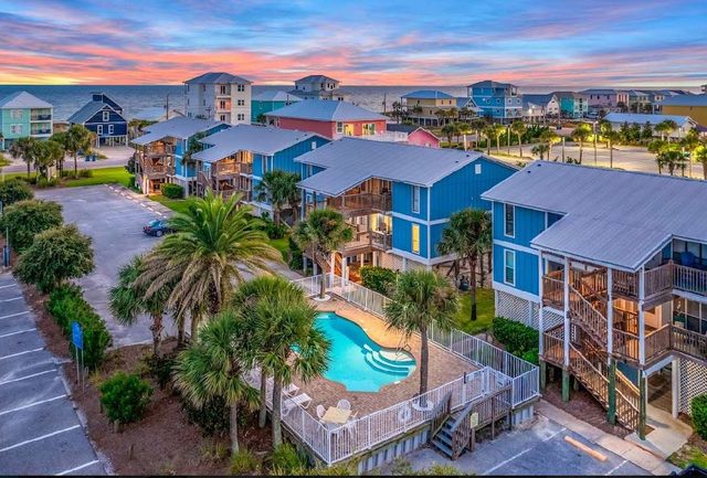 Gulf Shores Condo: 300 Steps to Beach & Pool Access, Sea Horse 612
