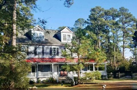 Chesapeake Waterfront - 7BR,5BA - Beach, Pool, Dock — Woolford, MD
