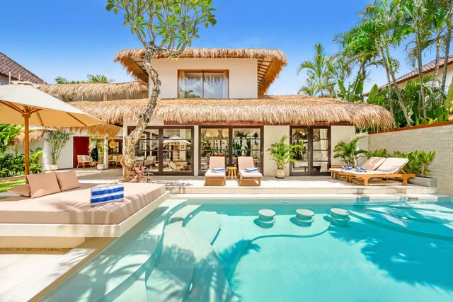 Villa Aurora - 6BDR, near beach, big pool & garden