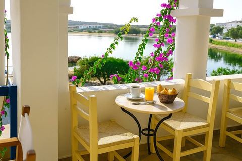 Beachfront Bocamviglies Room - Naoussa Seaside Gem