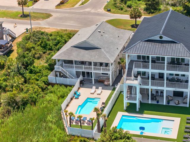 The Beach Bungalow 7BR4BA Private Pool 1 min walk