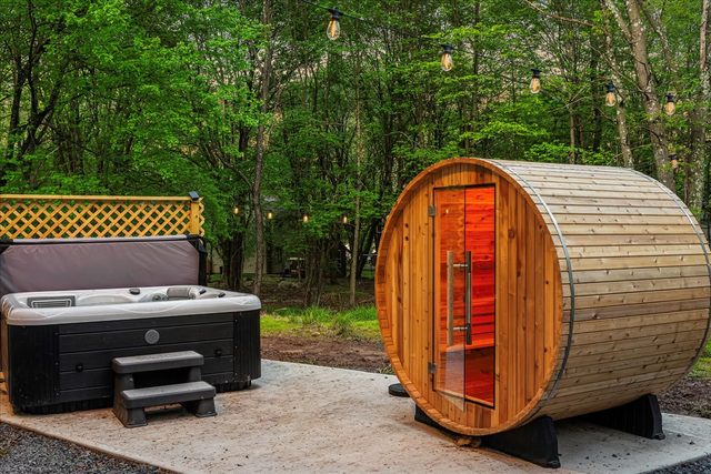 5 Br Sleeps 14! Hot Tub-Sauna-Movie Theatre-Arcade