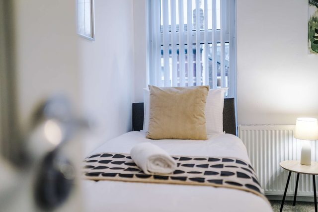 Family-Friendly House near City w Free Parking