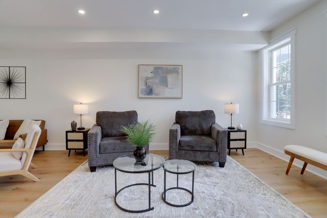 Sojourn Capitol Hill Light, Airy with Rooftop Deck