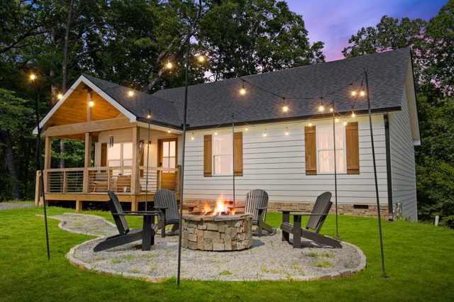 MTN Views | Hot Tub | Games | Dog Friendly