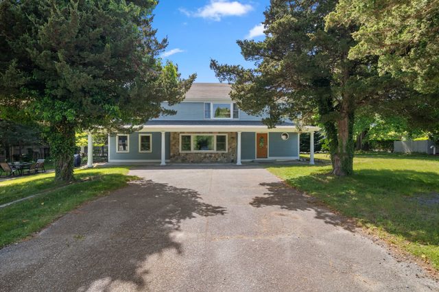 Mins to Nauset Beach & Walkable to Town!