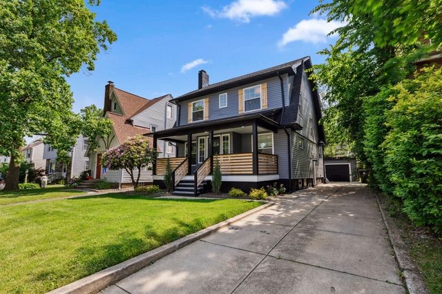 Stylish 3BR in Cleveland Hts | Close to Clinic, UH