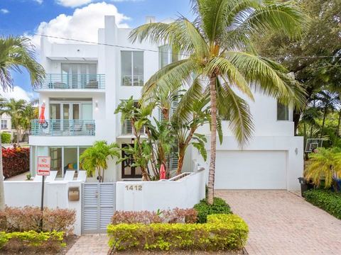 4-Bed + Den with pool in Las Olas, Ft Lauderdale