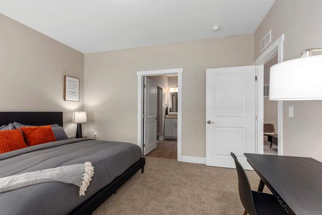 Modern 16BR 16BA Condos w Garage and Patio