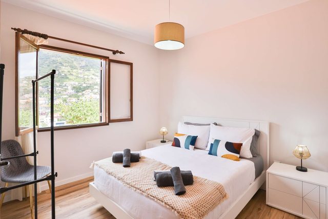 Mountain View House w/ Patio, Near Ocean & Attractions — Paraíso, Madeira