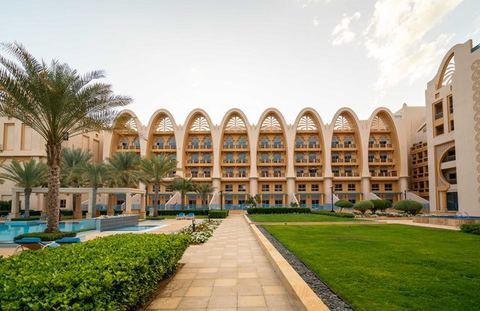 3Br Villa w Private Pool near Atlantis Waterpark — Dubai, Dubai