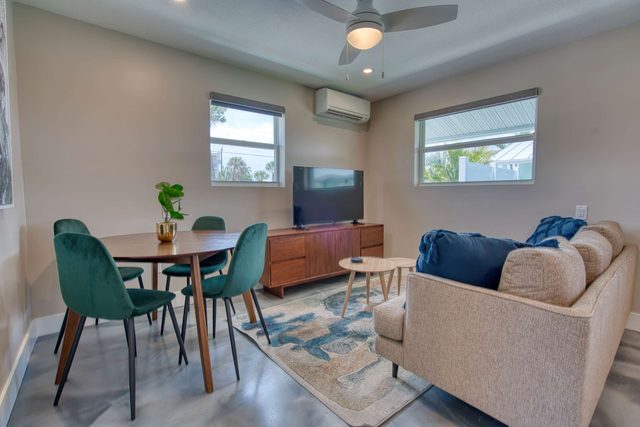 Mango Street Inn Suite 3 — Fort Myers Beach, FL