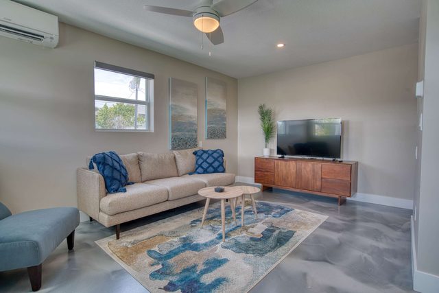 Mango Street Inn Suite 5 — Fort Myers Beach, FL