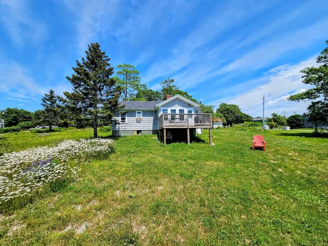 Waterfront Sea Cottage w/ Fire Pit, 1 dog, watertoys