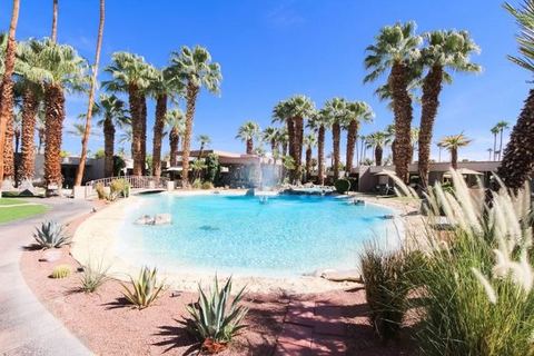 Desert Isle of Palm Springs - 2 Bedroom