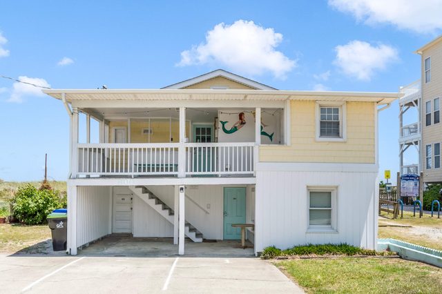 Lil Mermaid Cottage — Carolina Beach, NC