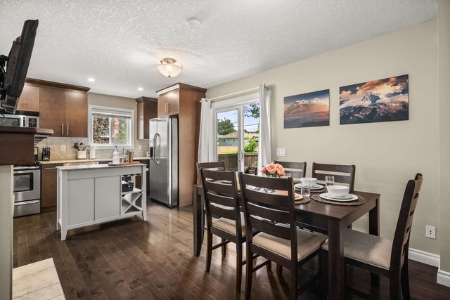Social Haus | 3 Bedroom in Bridgeland | 65 Inch TV