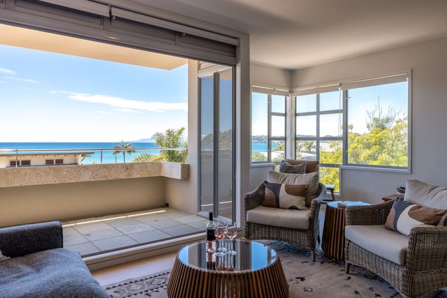The Sands Apartment 5 - Onetangi Beach