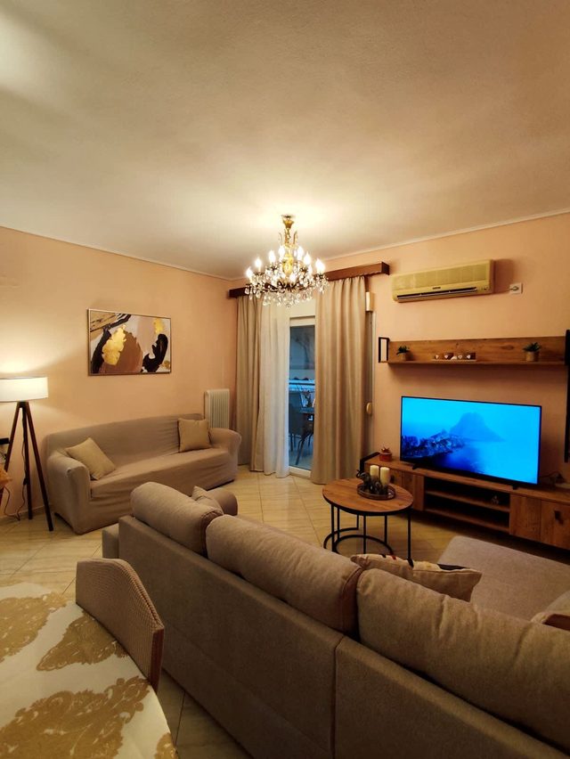 Loula's Guest House