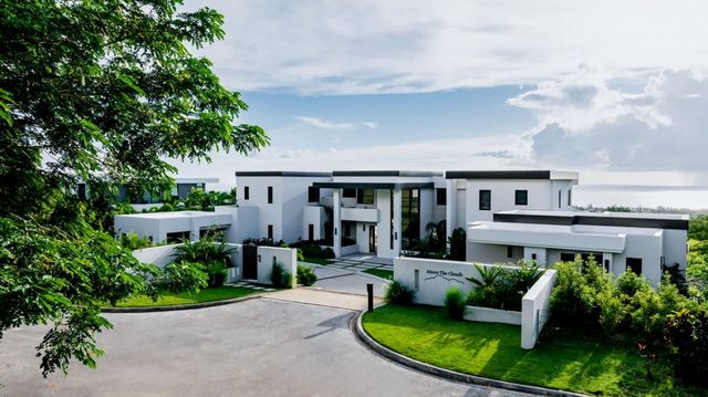 Above the Clouds - 6 bedroom