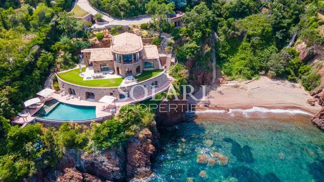 Luxury waterfront villa