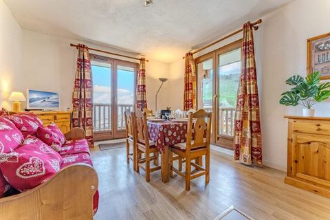 Spacious Apt w/ Ski-In & Parking