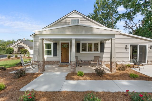 White Pine Cottage - Close to the Blue Mile!